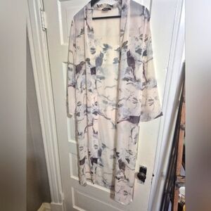 Beautiful Sheer Kimono With Birds Size M- 18ptp
